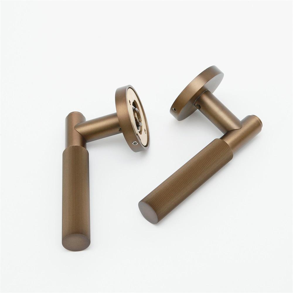 Ribbed Knurled Door Knobs
