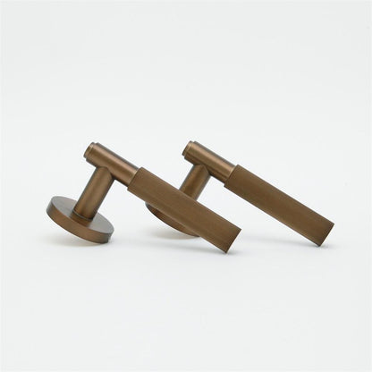 Ribbed Knurled Door Knobs